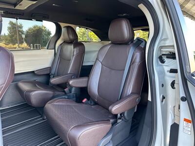 2021 Toyota Sienna Platinum 7-Passenger Hybrid AWD  Wind Chill Pearl on Noble Brown - Photo 29 - Tarzana, CA 91356