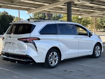 2021 Toyota Sienna Platinum 7-Passenger Hybrid AWD  Wind Chill Pearl on Noble Brown - Photo 15 - Tarzana, CA 91356