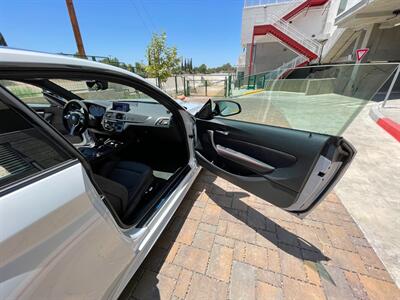 2020 BMW M2 CS  6MT Black Wheels Carbon Ceramic Brakes 125 Miles Only - Photo 34 - Tarzana, CA 91356