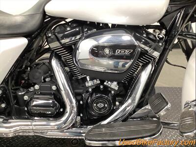 2017 Harley-Davidson FLHXS STREET GLIDE SPECIA   - Photo 11 - San Diego, CA 92121