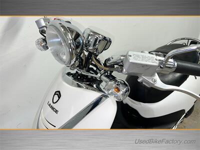 2022 Lance CALI CLASSIC 200I   - Photo 4 - San Diego, CA 92121