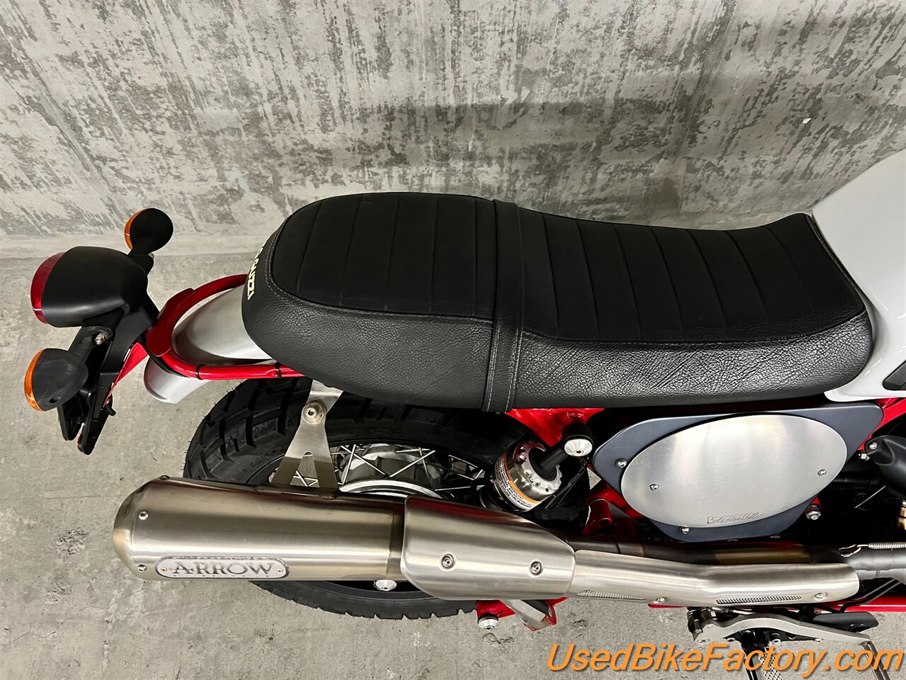 No Reserve: 2016 Moto Guzzi V7 II Stornello for sale on BaT