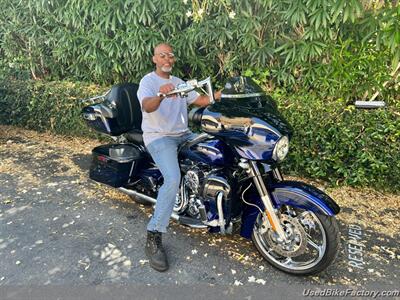 2016 Harley-Davidson Touring FLHXSE CVO STREET GLIDE  SPECIAL