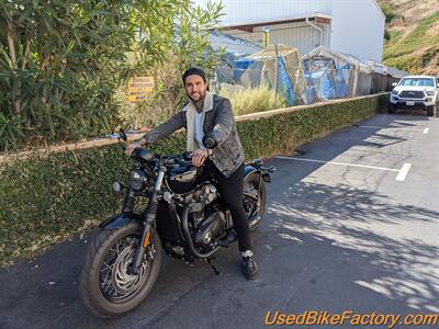 2019 Triumph BONNEVILLE BOBBER BLACK