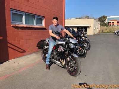 2018 Triumph STREET TRIPLE R   - Photo 1 - San Diego, CA 92121