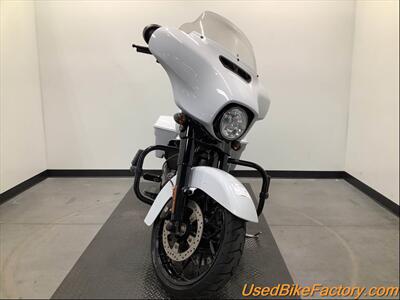 2020 Harley-Davidson FLHXS STREET GLIDE SPECIA   - Photo 2 - San Diego, CA 92121