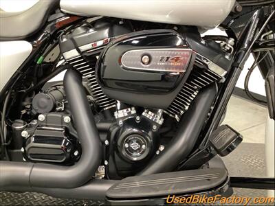 2020 Harley-Davidson FLHXS STREET GLIDE SPECIA   - Photo 10 - San Diego, CA 92121