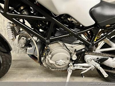 2008 Ducati Monster S2R 1000   - Photo 17 - San Diego, CA 92121