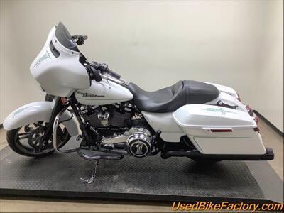 2017 Harley-Davidson FLHXS STREET GLIDE SPECIAL   - Photo 4 - San Diego, CA 92121