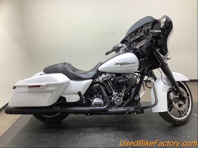 2017 Harley-Davidson FLHXS STREET GLIDE SPECIAL   - Photo 2 - San Diego, CA 92121