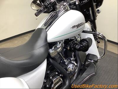 2017 Harley-Davidson FLHXS STREET GLIDE SPECIAL   - Photo 12 - San Diego, CA 92121