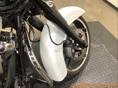 2017 Harley-Davidson FLHXS STREET GLIDE SPECIAL   - Photo 9 - San Diego, CA 92121