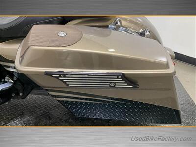 2013 Harley-Davidson FLTRXSE2 SCREAMIN EAGLE   - Photo 8 - San Diego, CA 92121