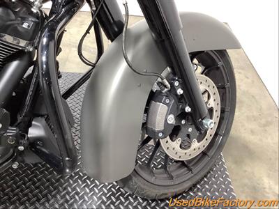 2019 Harley-Davidson FLHXS STREET GLIDE SPECIAL   - Photo 8 - San Diego, CA 92121