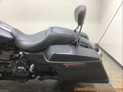 2017 Harley-Davidson FLTRXS ROAD GLIDE SPECIAL   - Photo 24 - San Diego, CA 92121