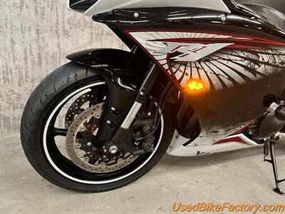 2012 Yamaha YZF-R1 RAVEN   - Photo 15 - San Diego, CA 92121