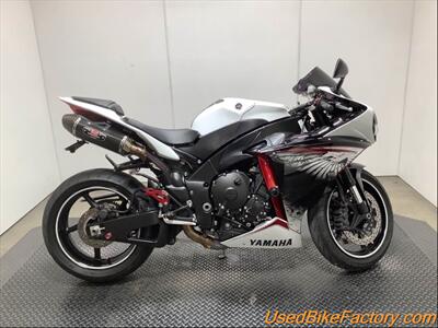 2012 Yamaha YZF-R1 RAVEN   - Photo 24 - San Diego, CA 92121