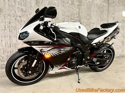 2012 Yamaha YZF-R1 RAVEN   - Photo 17 - San Diego, CA 92121