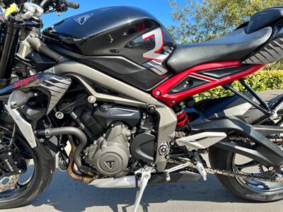 2022 Triumph STREET TRIPLE R&R LOW (BL   - Photo 19 - San Diego, CA 92121
