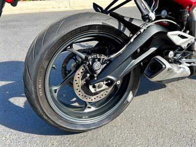 2022 Triumph STREET TRIPLE R&R LOW (BL   - Photo 15 - San Diego, CA 92121