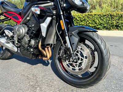 2022 Triumph STREET TRIPLE R&R LOW (BL   - Photo 9 - San Diego, CA 92121
