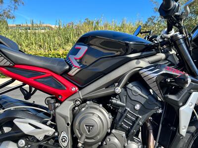 2022 Triumph STREET TRIPLE R&R LOW (BL   - Photo 13 - San Diego, CA 92121