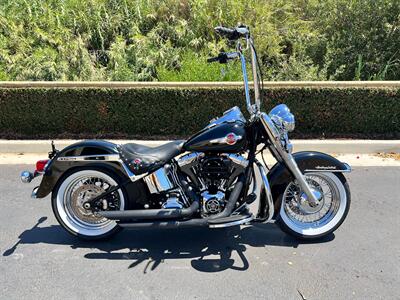 2017 Harley-Davidson FLSTC HERITAGE SOFTAIL CLASSIC   - Photo 2 - San Diego, CA 92121