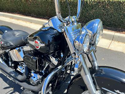 2017 Harley-Davidson FLSTC HERITAGE SOFTAIL CLASSIC   - Photo 19 - San Diego, CA 92121