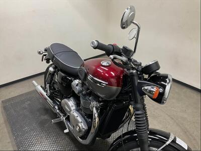 2022 Triumph BONNEVILLE T120 TWO-TONE   - Photo 7 - San Diego, CA 92121