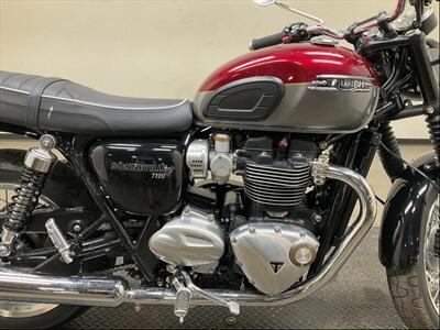 2022 Triumph BONNEVILLE T120 TWO-TONE   - Photo 8 - San Diego, CA 92121