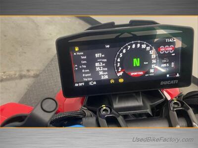 2025 Ducati Streetfighter V4   - Photo 5 - San Diego, CA 92121