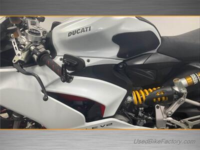 2021 Ducati Panigale V2   - Photo 8 - San Diego, CA 92121