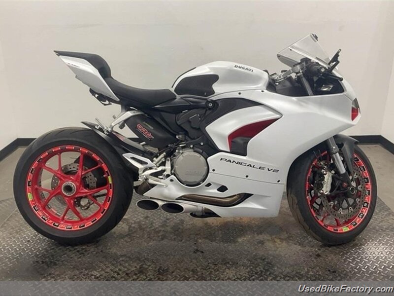2021 Ducati Panigale V2  