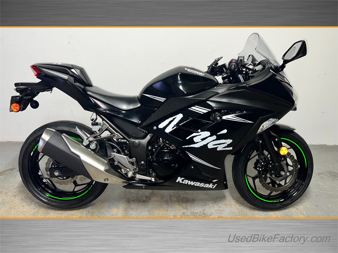 2017 Kawasaki NINJA 300 ABS   - Photo 1 - San Diego, CA 92121
