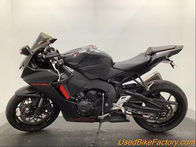 2017 Honda CBR1000R (ABS)   - Photo 3 - San Diego, CA 92121