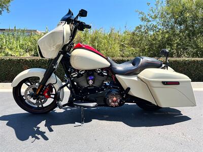 2018 Harley-Davidson FLHXS STREET GLIDE SPECIAL   - Photo 18 - San Diego, CA 92121