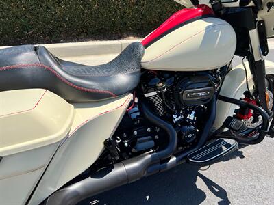 2018 Harley-Davidson FLHXS STREET GLIDE SPECIAL   - Photo 23 - San Diego, CA 92121