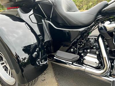 2019 Harley-Davidson FLHTCUTG TRI GLIDE ULTRA   - Photo 22 - San Diego, CA 92121