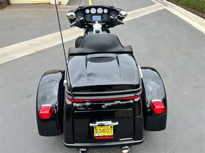 2019 Harley-Davidson FLHTCUTG TRI GLIDE ULTRA   - Photo 16 - San Diego, CA 92121