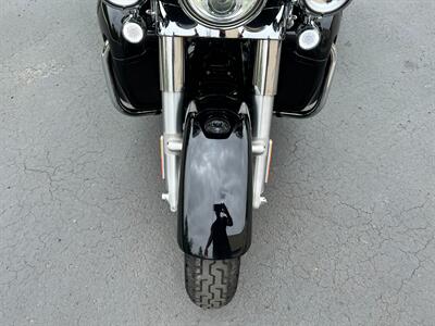 2019 Harley-Davidson FLHTCUTG TRI GLIDE ULTRA   - Photo 33 - San Diego, CA 92121