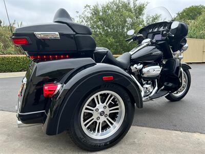 2019 Harley-Davidson FLHTCUTG TRI GLIDE ULTRA   - Photo 20 - San Diego, CA 92121