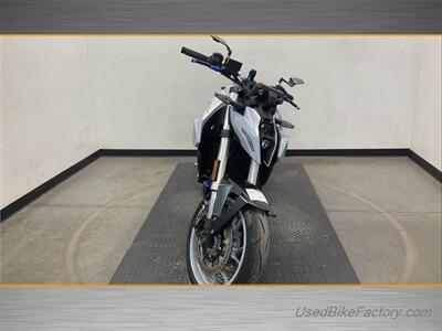 2024 Suzuki GSX-8S - Photo 2 - San Diego, CA 92121