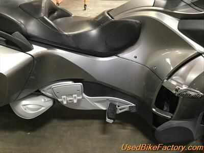 2011 Can-Am SPYDER RT-S  SE5 - Photo 25 - San Diego, CA 92121