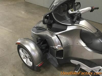 2011 Can-Am SPYDER RT-S  SE5 - Photo 8 - San Diego, CA 92121