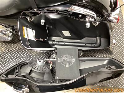 2017 Harley-Davidson FLTRXS ROAD GLIDE SPECIAL   - Photo 23 - San Diego, CA 92121