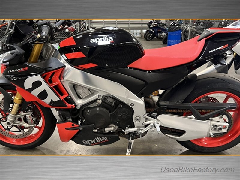 2021 Aprilia TUONO V4 FACTORY 1100  