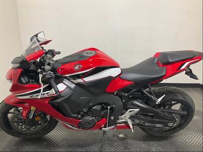 2021 Honda CBR1000RA (ABS)   - Photo 3 - San Diego, CA 92121