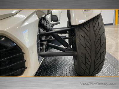 2020 Can-Am Spyder F3 Limited   - Photo 12 - San Diego, CA 92121