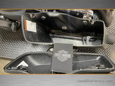 2015 Harley-Davidson FLHXS STREET GLIDE SPECIAL   - Photo 18 - San Diego, CA 92121