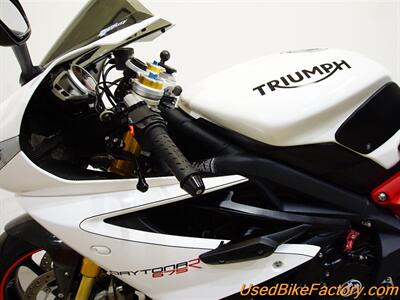 2015 Triumph DAYTONA 675 R ABS   - Photo 8 - San Diego, CA 92121